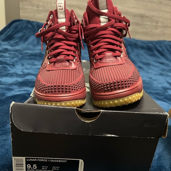 Nike Lunar Force 1 Duckboot
Size 9.5 - Picture 3 of 8